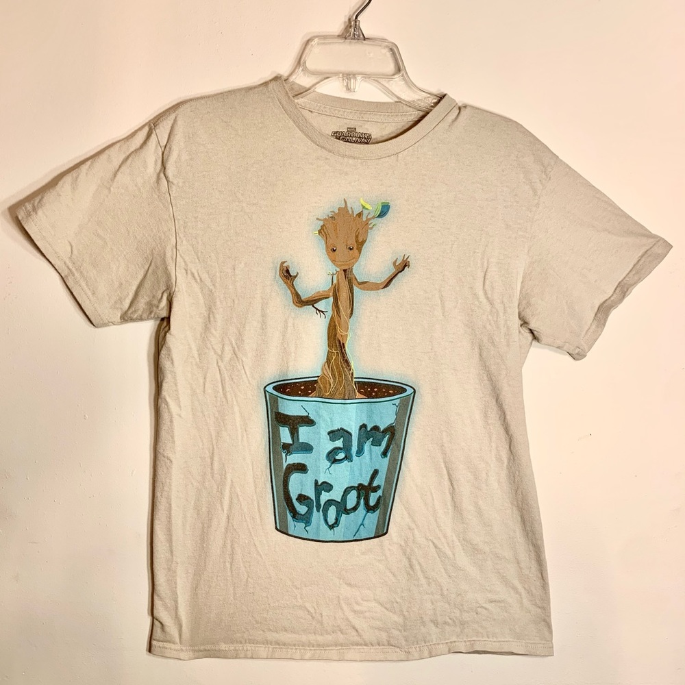 Men size Medium Guardians OT Galaxy Groot T-shirt